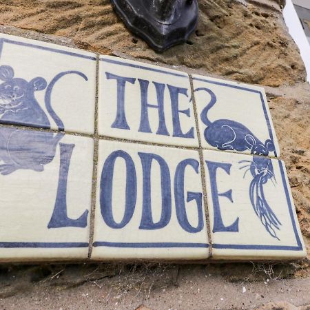 The Lodge 휫비 외부 사진